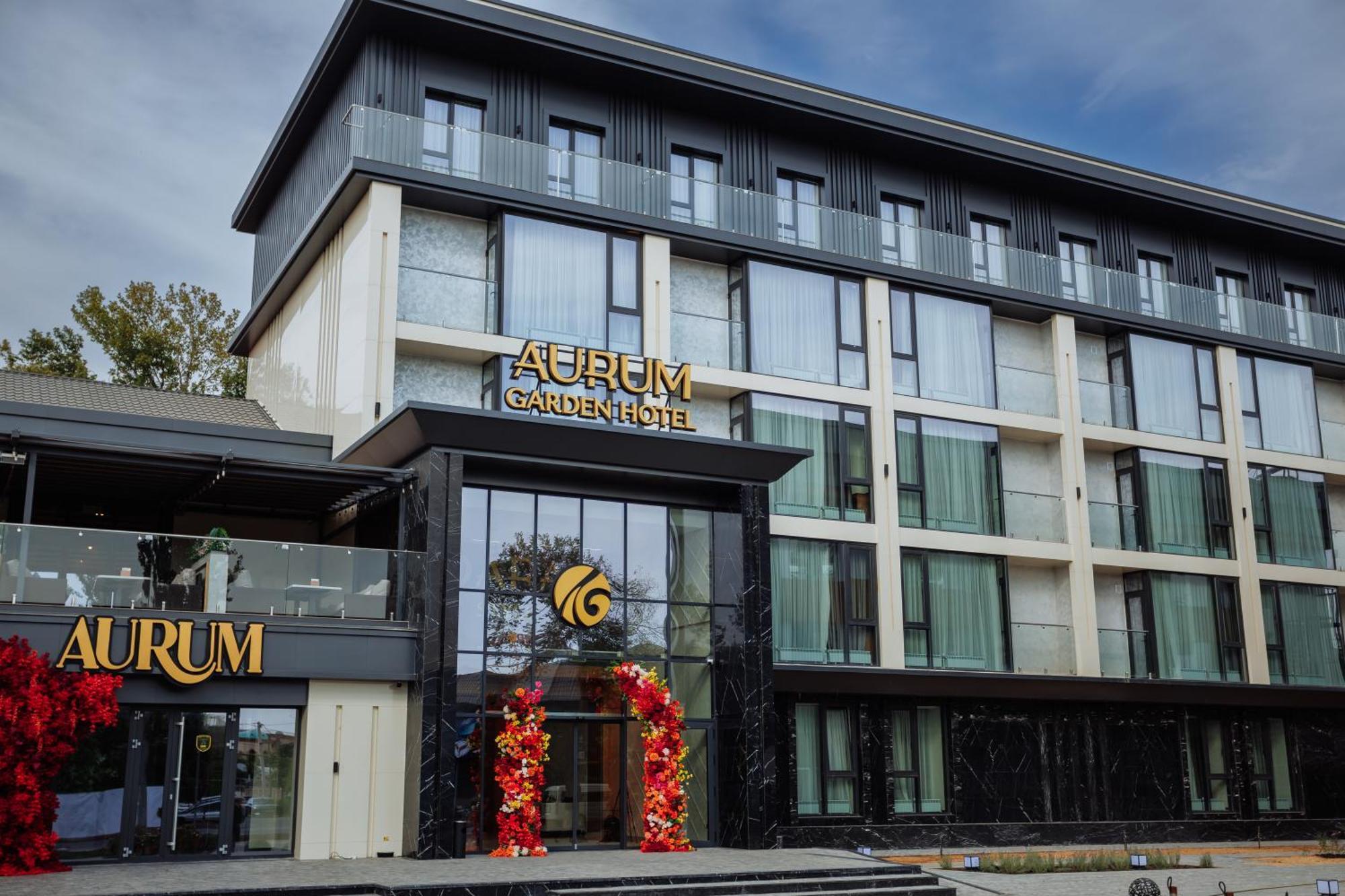 Aurum Garden Hotel Shymkent Exterior photo