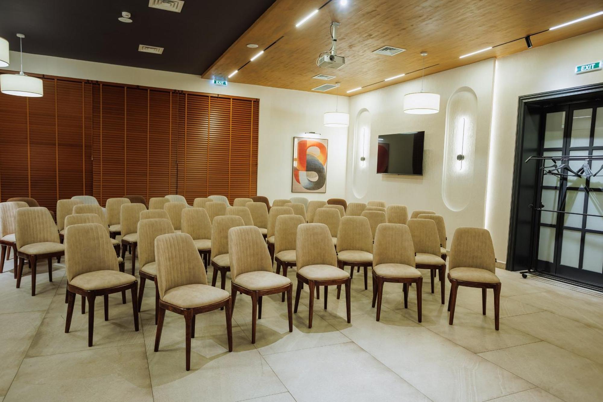 Aurum Garden Hotel Shymkent Exterior photo